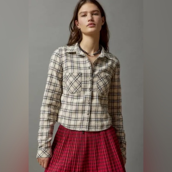 BDG Urban Outfitters NWOT Dakota Cropped Flannel Button-Down Shirt - Picture 3 of 6